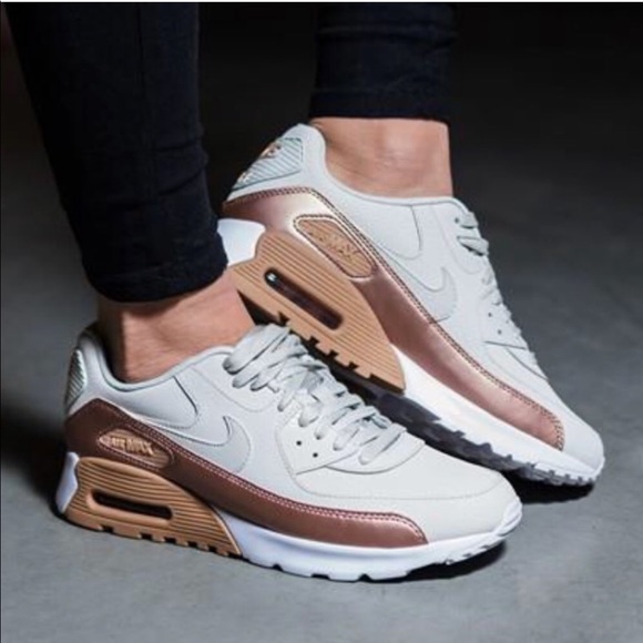 NWT Nike Air Max 90 Ultra SE Light Bone WMNS - Picture 2 of 8